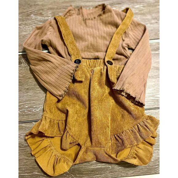 Corduroy Suspender Romper Outfit - Picture 1 of 3